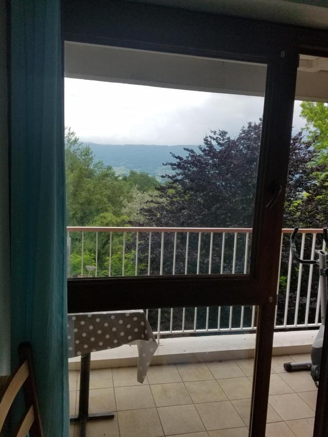Dadou Et Mala Bed & Breakfast Шамбери Екстериор снимка